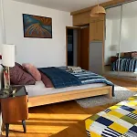 아파트 Spacious 1-bedroom With Private Parking 프라하