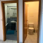 Spacious 1-bedroom With Private Parking *