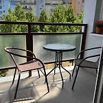 Spacious 1-bedroom With Private Parking * 프라하