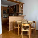 아파트 Spacious 1-bedroom With Private Parking 프라하