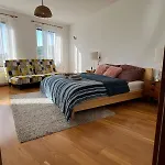 아파트 Spacious 1-bedroom With Private Parking 프라하