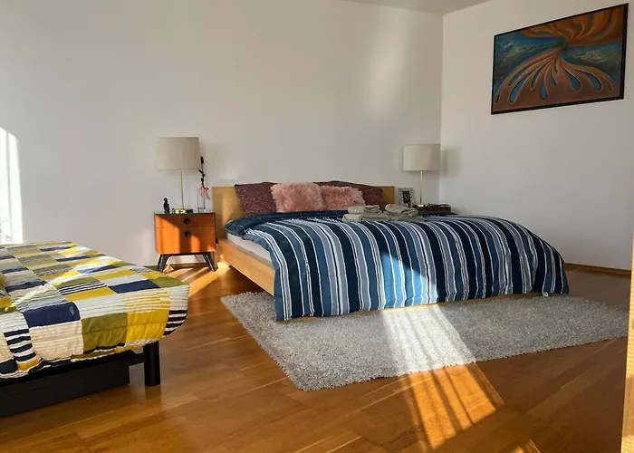 Spacious 1-bedroom With Private Parking