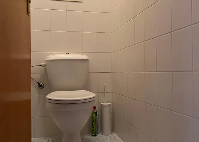 Apartmán Spacious 1-bedroom With Private Parking *