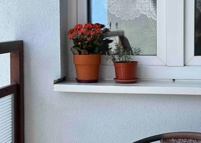 Spacious 1-bedroom With Private Parking * Praha