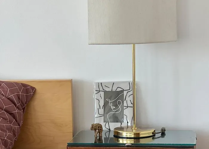 Spacious 1-bedroom With Private Parking Apartmán Praha