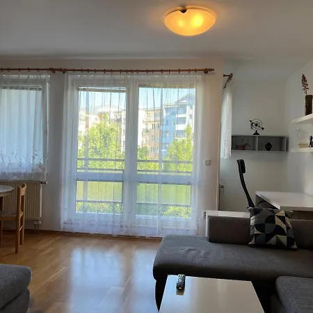 Apartment Spacious 1-bedroom With Private Parking Prague