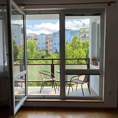 Spacious 1-bedroom With Private Parking